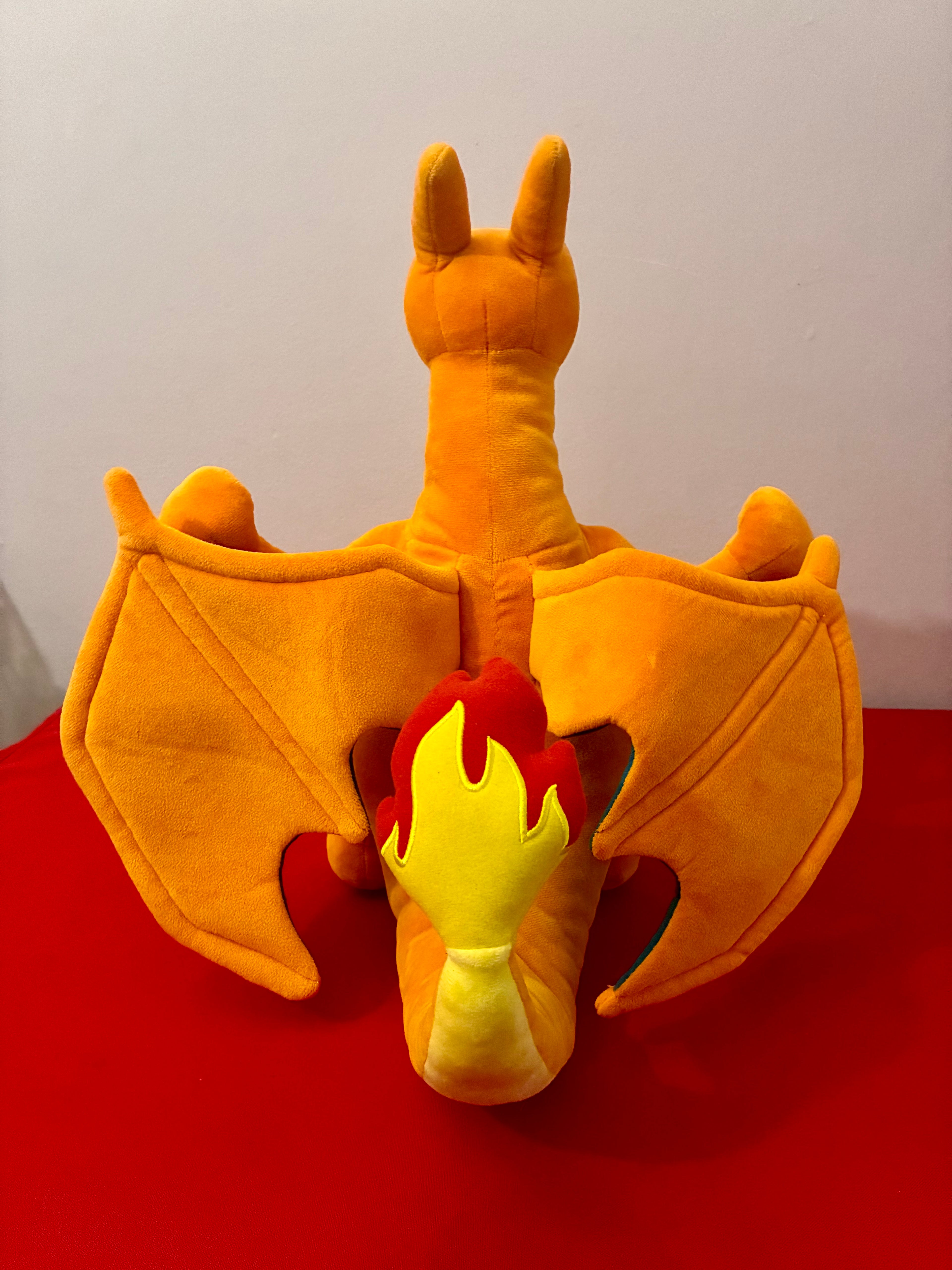 Pokémon Charizard Plushie
