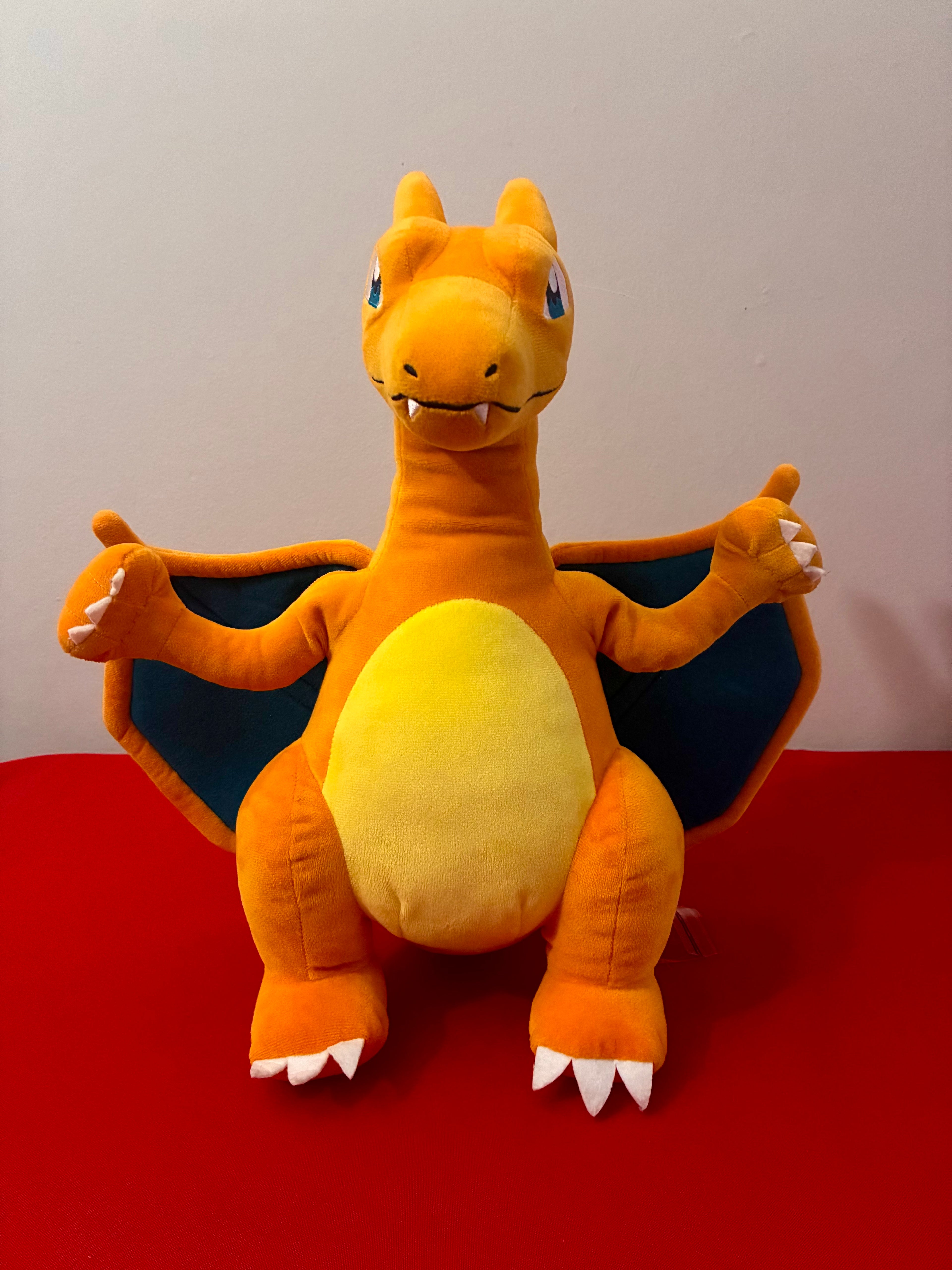 Pokémon Charizard Plushie