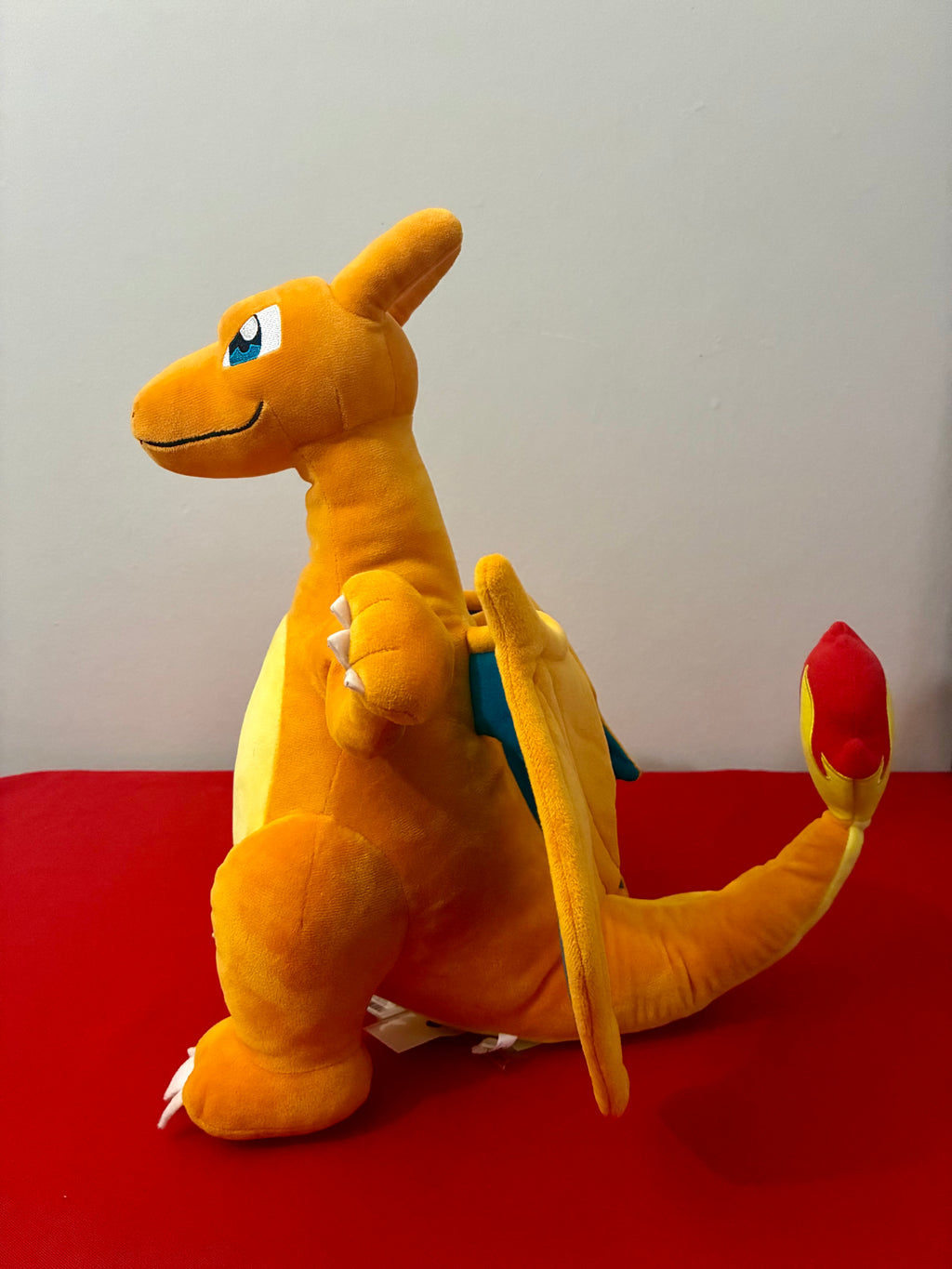 Pokémon Charizard Plushie