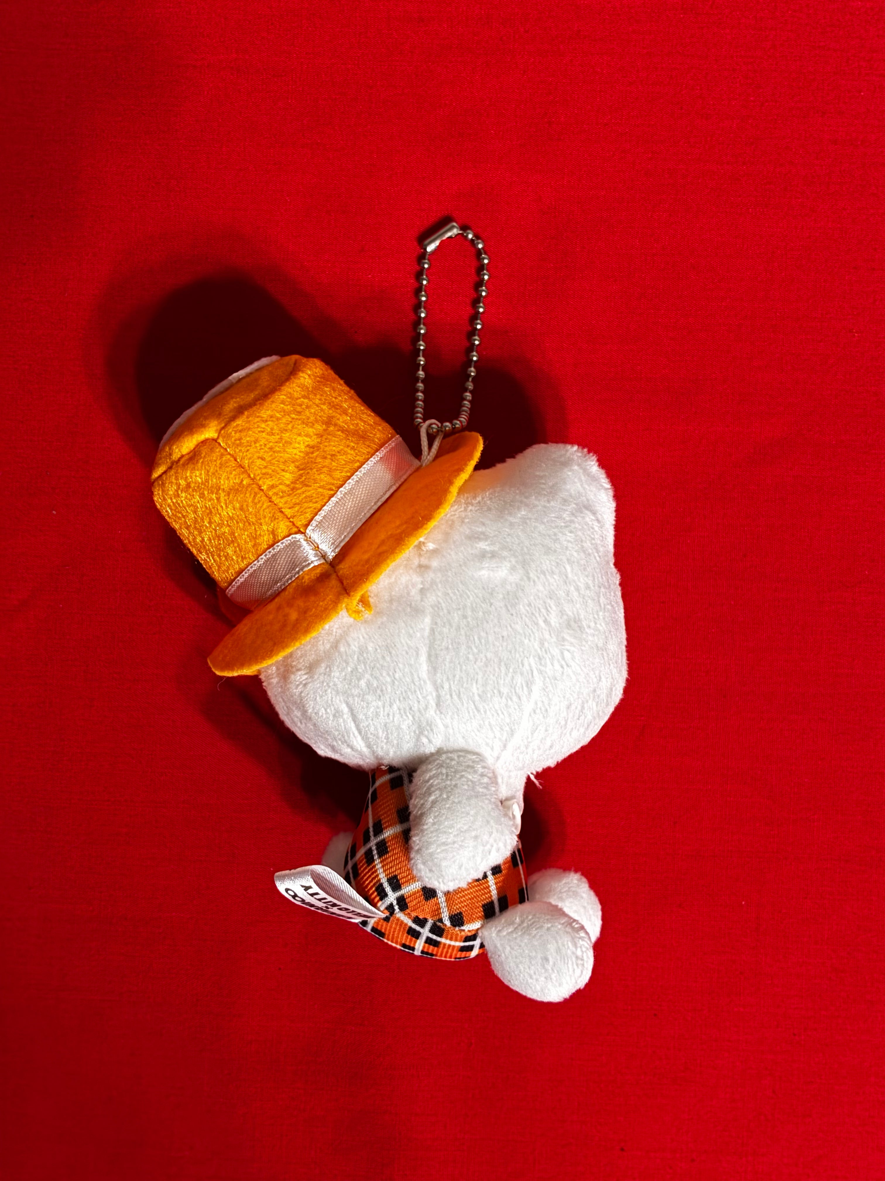 Super 8 hello kitty plushie keychain