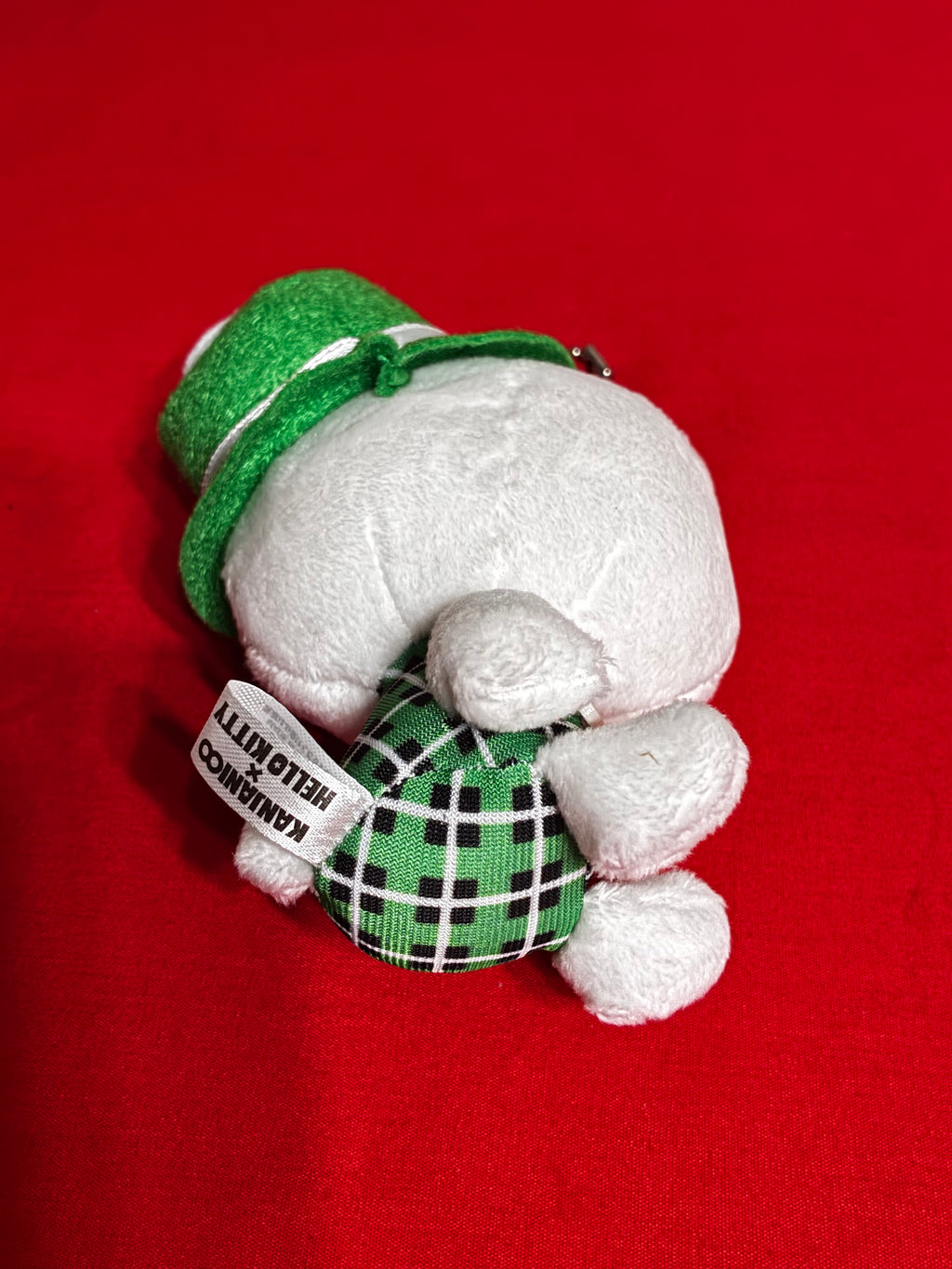 Super 8 hello kitty plushie keychain