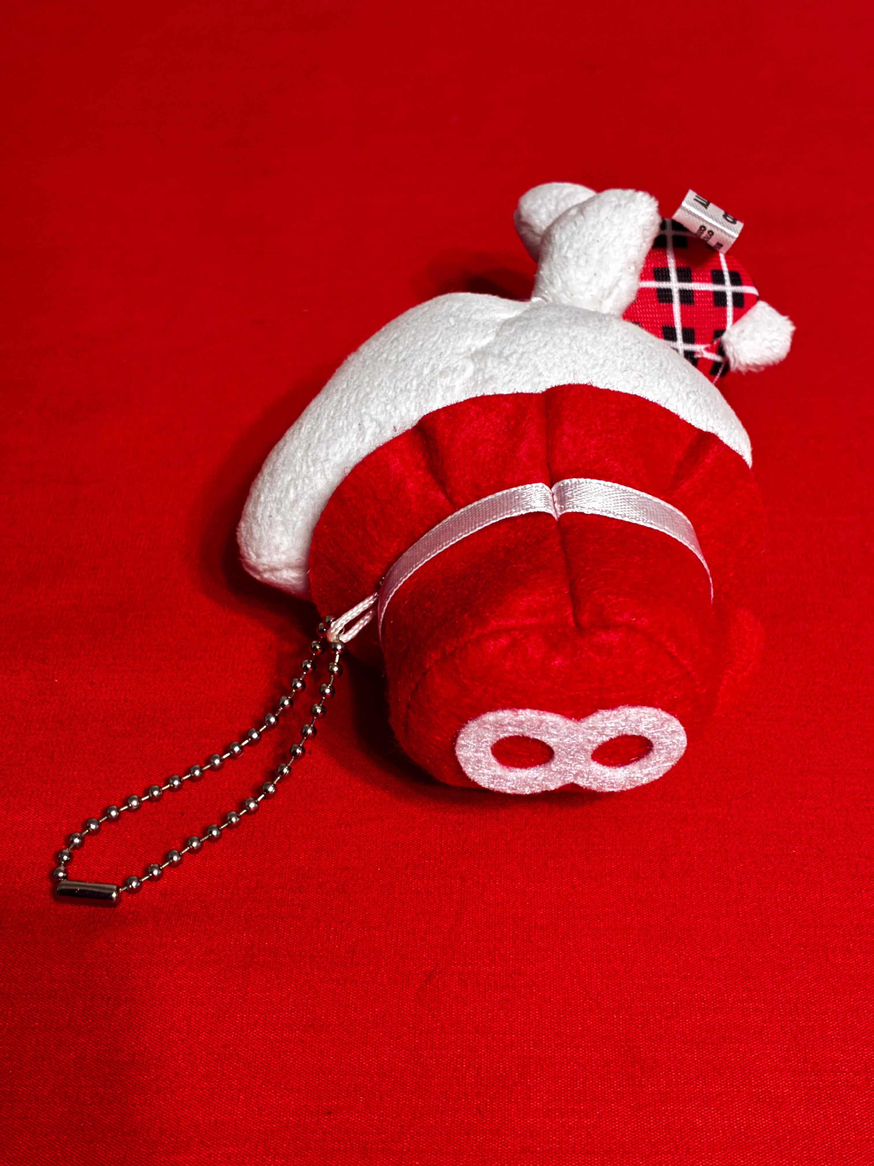 Super 8 hello kitty plushie keychain