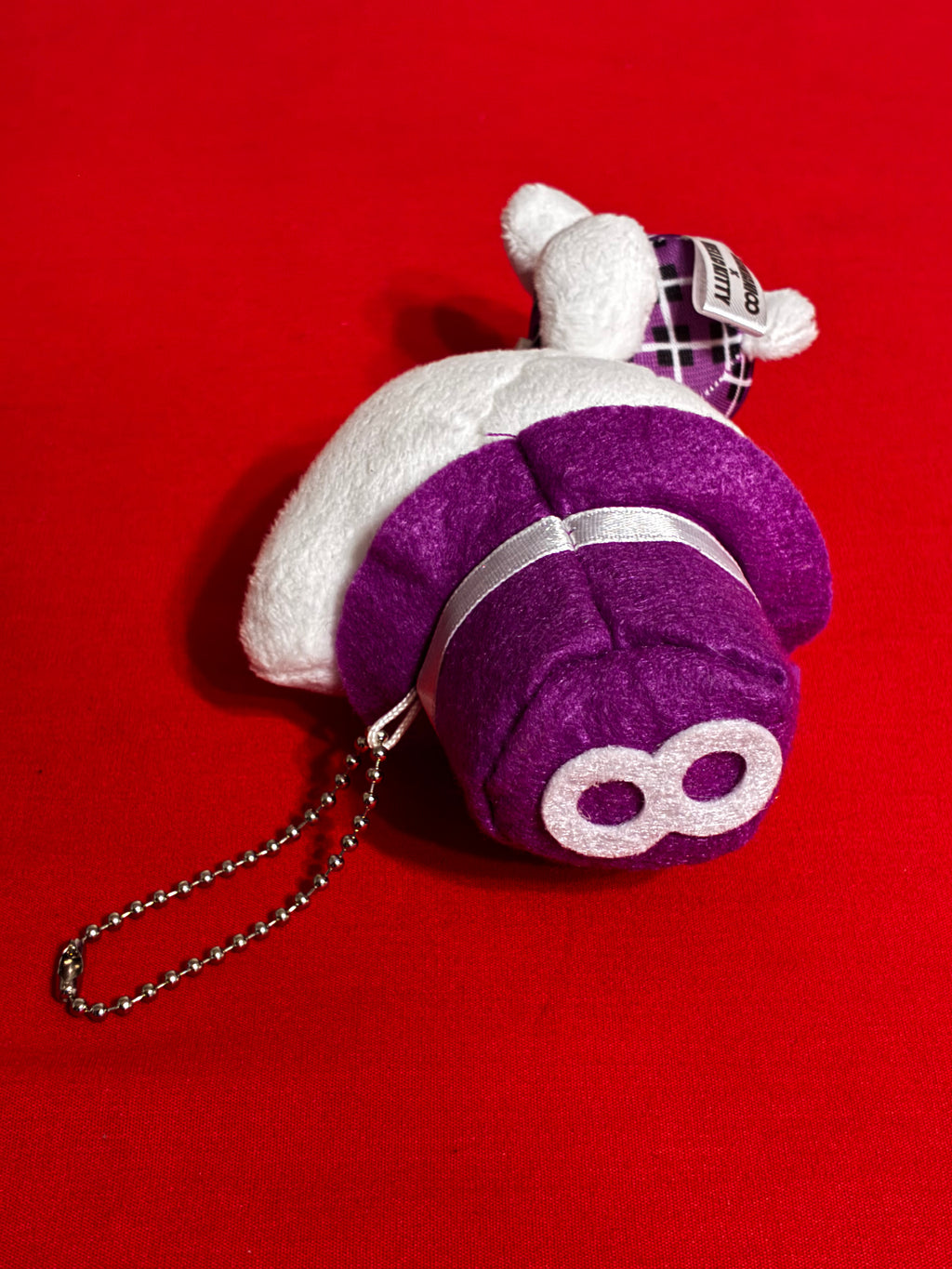 Super 8 hello kitty plushie keychain