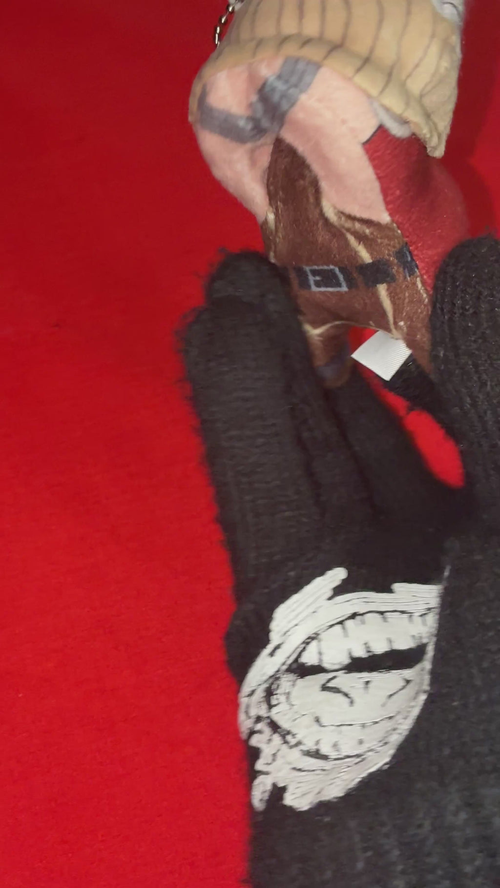 Eisen the Dwarf “Frieren Beyond journeys end” mini keychain plushie/clamper